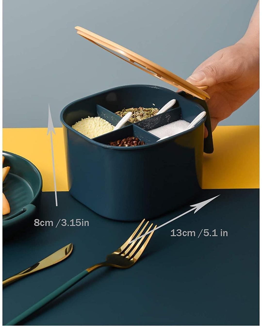 4 compartment spice box with spoon